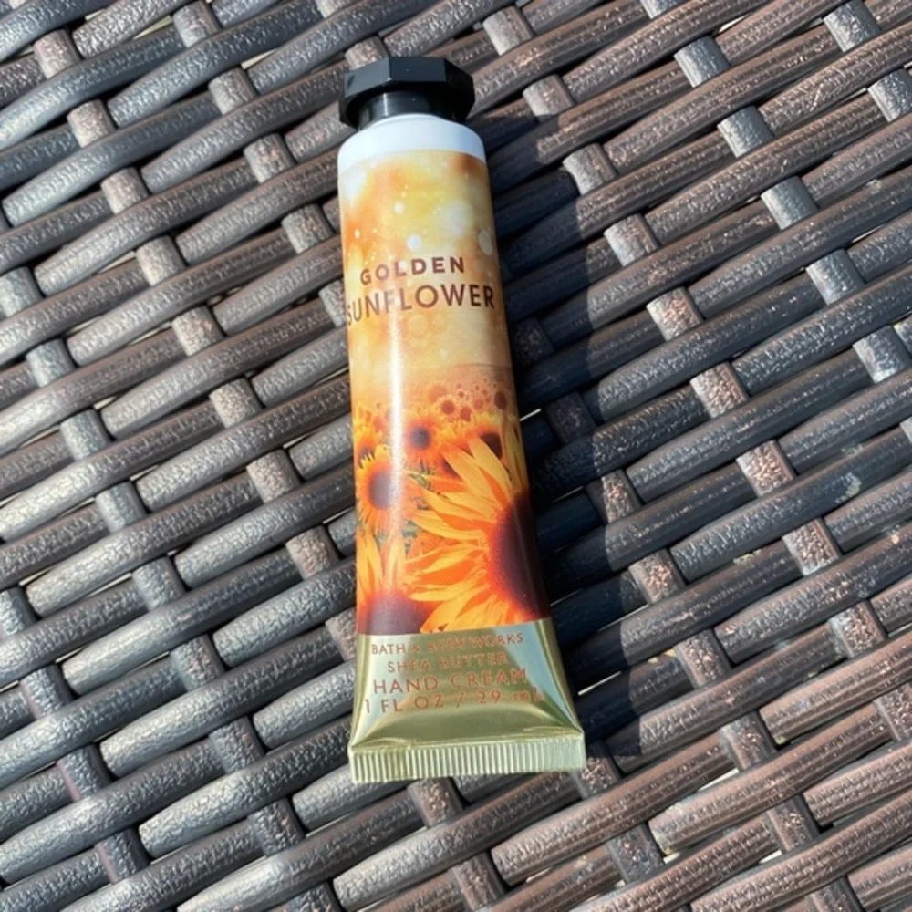 1- Golden Sunflower Hand Cream  🌻🌻🌻